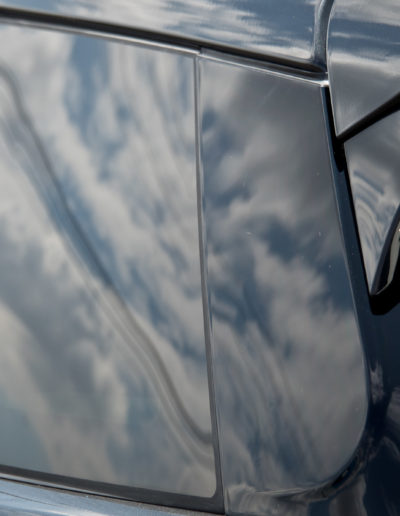 Rear quarter panel reflections