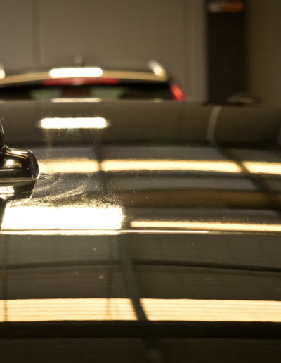 Coating during application on vehicle roof