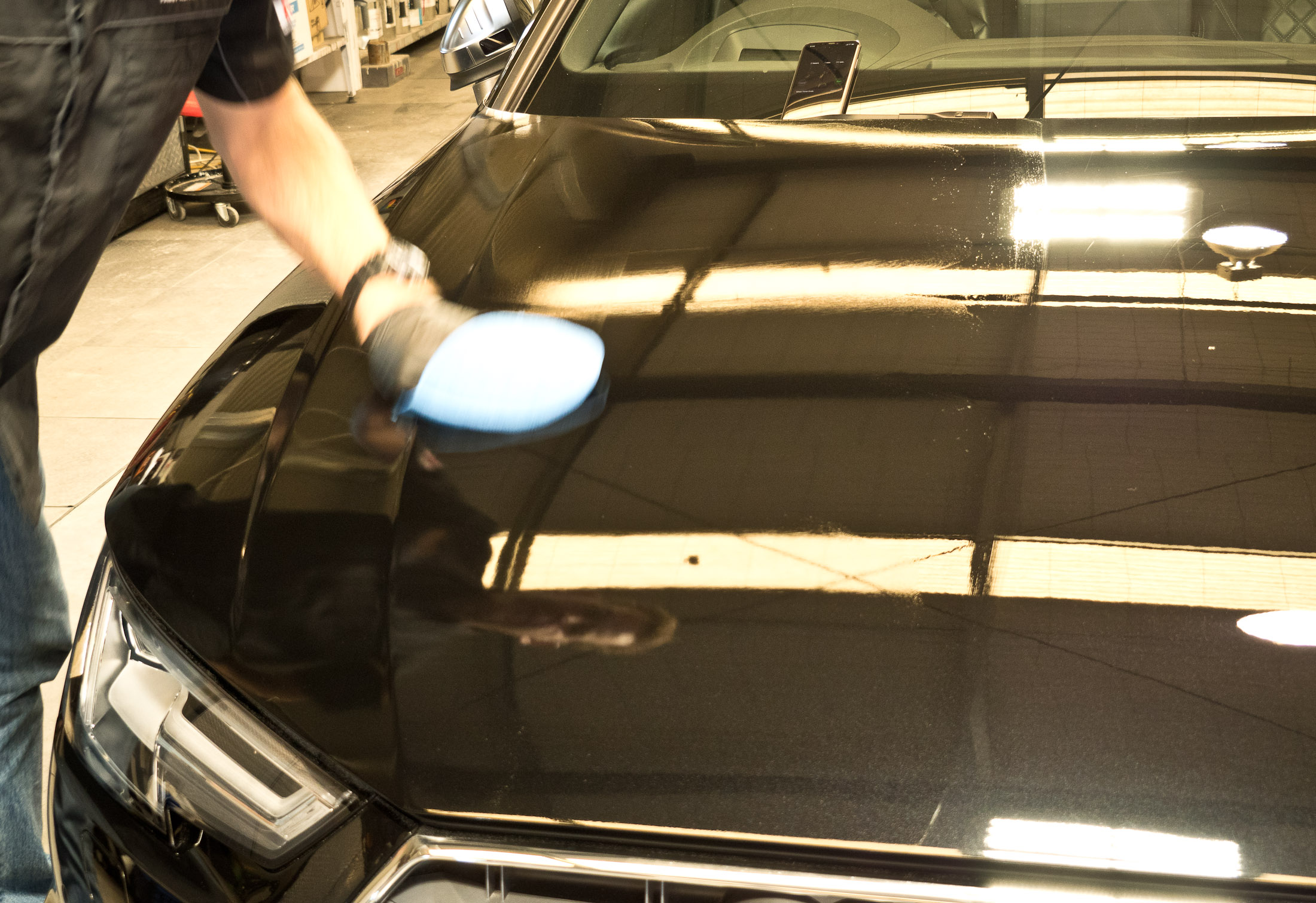 Comparison on the vehicle bonnet during coating application