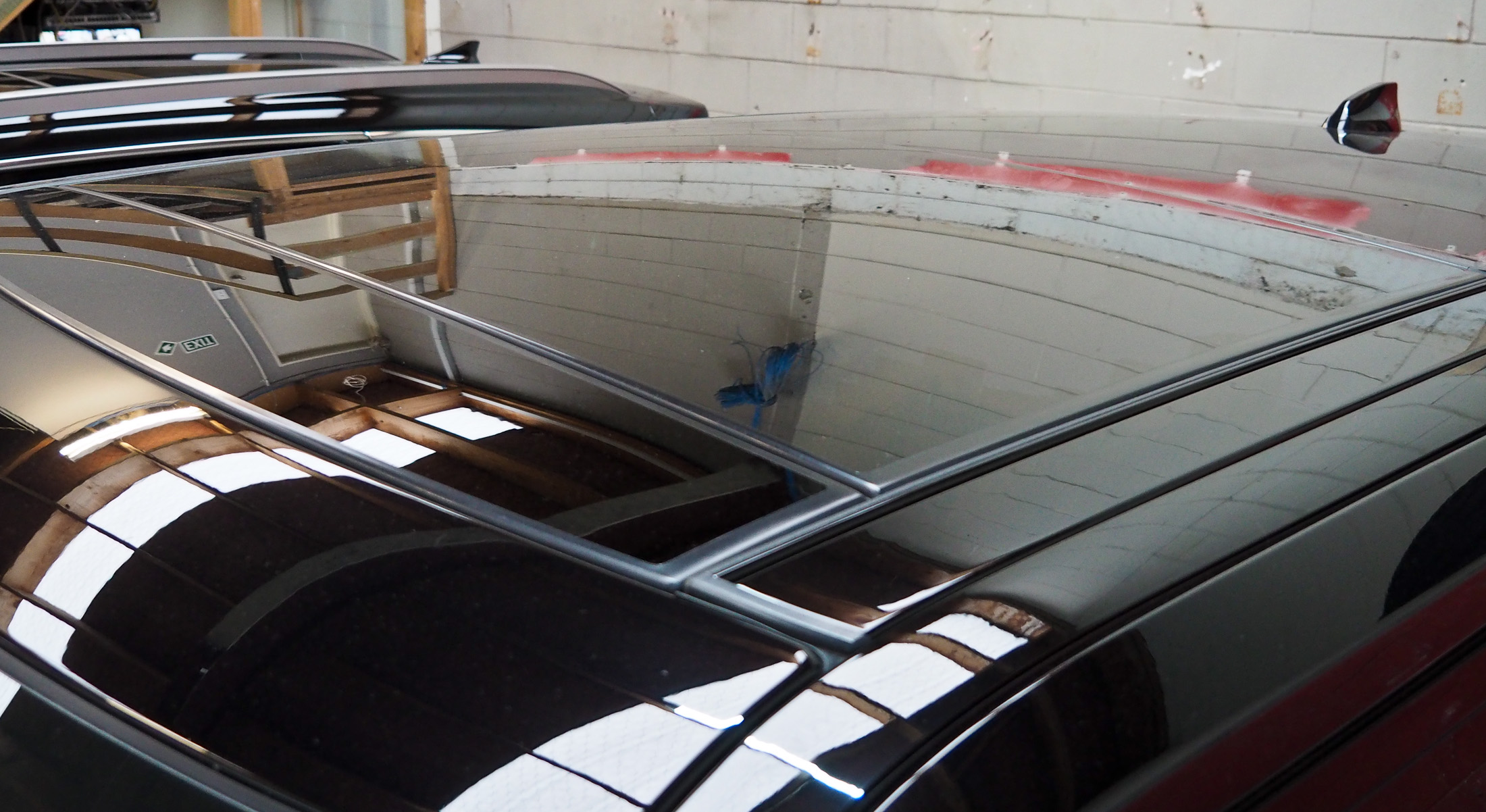 Range Rover Roof with ceramic coating applied